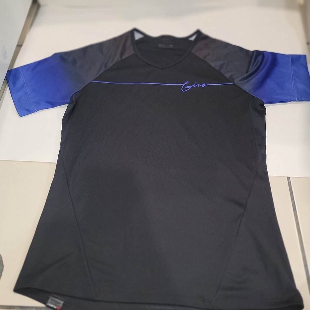 Giro Women's Short Sleeve Athletic Shirt Black Gray Blue Size S New w/out tags